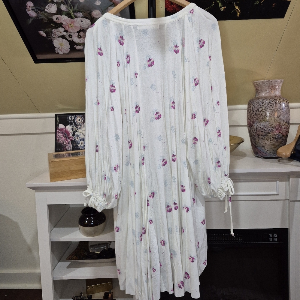 We The Free White and Pink Floral Top - Picture 2 of 7